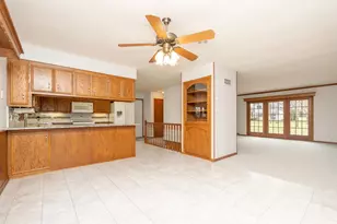 919 Church Street W, Belle Plaine, MN 56011 - Photo 11