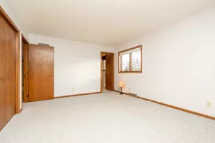 919 Church Street W, Belle Plaine, MN 56011 - Photo 15