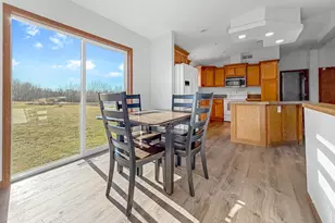 20589 Clover Rd, Clearbrook, MN 56634 - Photo 5