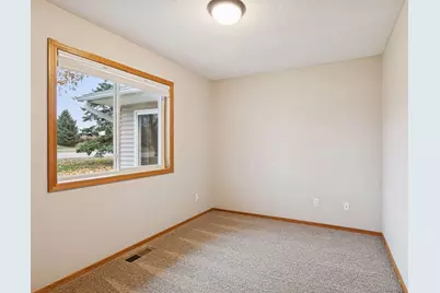 10511 Redwood Street NW, Coon Rapids, MN 55433 - Photo 15