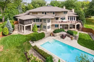 5600 Parkwood Ln, Edina, MN 55436 - Photo 3