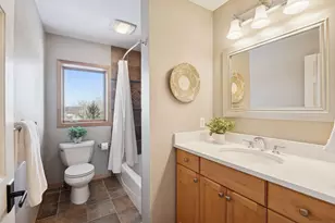 5600 Parkwood Ln, Edina, MN 55436 - Photo 31