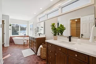 5600 Parkwood Ln, Edina, MN 55436 - Photo 27