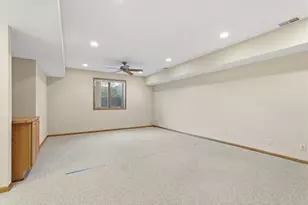 2711 Snowdrift Cir E, Maplewood, MN 55119 - Photo 25