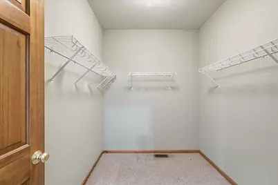 2711 Snowdrift Circle E, Maplewood, MN 55119 - Photo 21