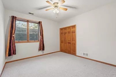 2711 Snowdrift Circle E, Maplewood, MN 55119 - Photo 27