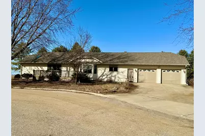 236 Wilson Street, Alden, MN 56009 - Photo 1