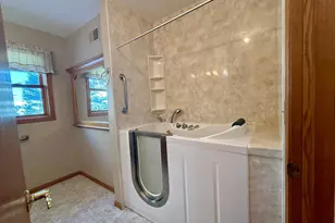 236 Wilson St, Alden, MN 56009 - Photo 15