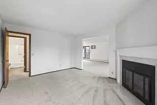 10441 Greenbrier Rd, Minnetonka, MN 55305 - Photo 11