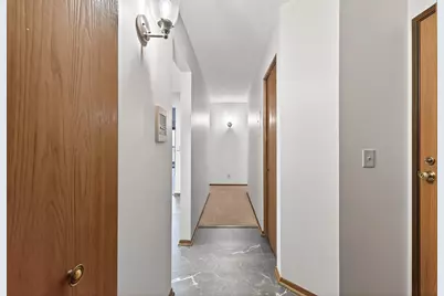 10441 Greenbrier Road #222, Minnetonka, MN 55305 - Photo 3