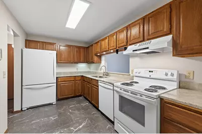 10441 Greenbrier Road #222, Minnetonka, MN 55305 - Photo 5