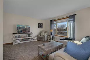 1083 Lawrence Cir, Sartell, MN 56377 - Photo 9