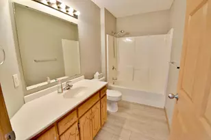 939 Cypress Rd, Saint Cloud, MN 56303 - Photo 5