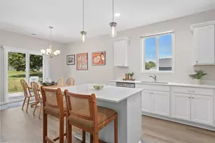 1319 Violet St, New Richmond, WI 54017 - Photo 11