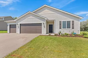 1319 Violet St, New Richmond, WI 54017 - Photo 1