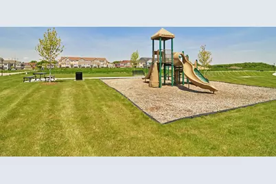 1945 Commonwealth Boulevard #5, Chanhassen, MN 55317 - Photo 33