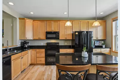 1945 Commonwealth Boulevard #5, Chanhassen, MN 55317 - Photo 9