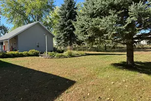 1960 Cottonwood Lake Dr, Windom, MN 56101 - Photo 9