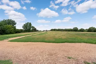 11040 Oregon Curv, Bloomington, MN 55438 - Photo 41