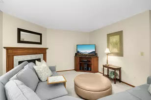 11040 Oregon Curv, Bloomington, MN 55438 - Photo 33