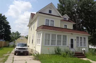 300 S 4th St, Le Sueur, MN 56058 - Photo 1