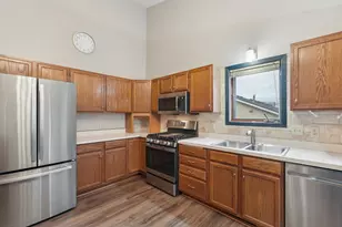 1281 Edgehill Ct, Maplewood, MN 55109 - Photo 5