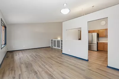 1281 Edgehill Court, Maplewood, MN 55109 - Photo 9