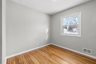 5607 Fairview Ave N, Shoreview, MN 55126 - Photo 13