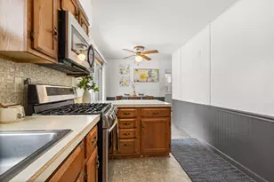 5607 Fairview Ave N, Shoreview, MN 55126 - Photo 7