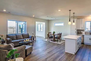 5507 Sundown Pl NW, Rochester, MN 55901 - Photo 9