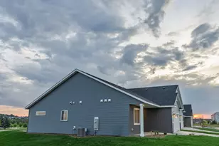 5507 Sundown Pl NW, Rochester, MN 55901 - Photo 3