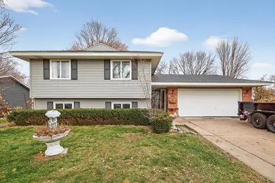 8792 77th Street S, Cottage Grove, MN 55016 - Photo 1