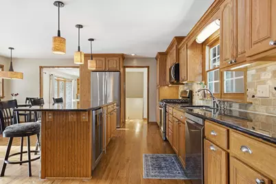 2455 Taylor Avenue, White Bear Township, MN 55110 - Photo 9