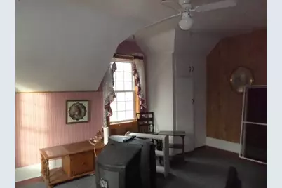 203 Kendall Avenue S, Thief River Falls, MN 56701 - Photo 23