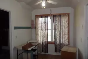 203 Kendall Ave S, Thief River Falls, MN 56701 - Photo 25