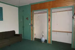 203 Kendall Ave S, Thief River Falls, MN 56701 - Photo 15