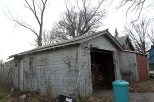 203 Kendall Ave S, Thief River Falls, MN 56701 - Photo 35