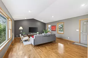 7004 256th St, Wyoming, MN 55092 - Photo 5