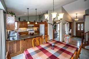 13632 Princeton Cir, Savage, MN 55378 - Photo 5