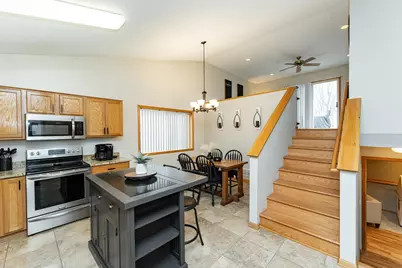 4147 Peregrine Lane SE, Rochester, MN 55904 - Photo 3