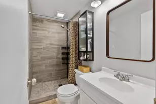 1009 9th St NW, Austin, MN 55912 - Photo 9