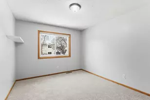 1860 Hilo Ct N, Oakdale, MN 55128 - Photo 15