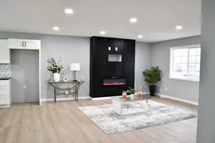 1677 Cecilee St, Worthington, MN 56187 - Photo 7