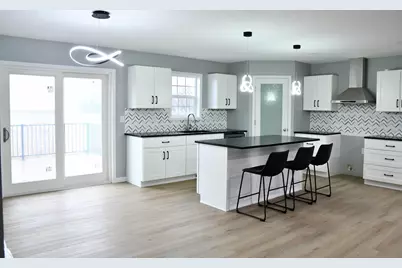 1677 Cecilee Street, Worthington, MN 56187 - Photo 3