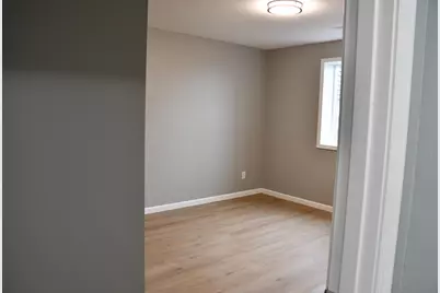 1677 Cecilee Street, Worthington, MN 56187 - Photo 21