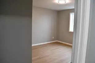 1677 Cecilee St, Worthington, MN 56187 - Photo 21