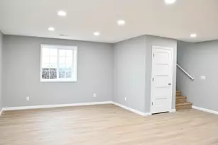 1677 Cecilee St, Worthington, MN 56187 - Photo 15