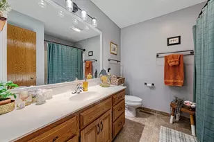 405 Thomas Dr, Eagle Lake, MN 56024 - Photo 27