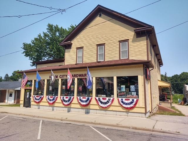 407 Main St, Plum City, WI 54761 - MLS 6819591 - Coldwell Banker