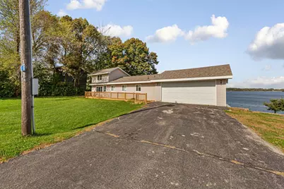 8325 Hennepin Way, Morristown, MN 55052 - Photo 5